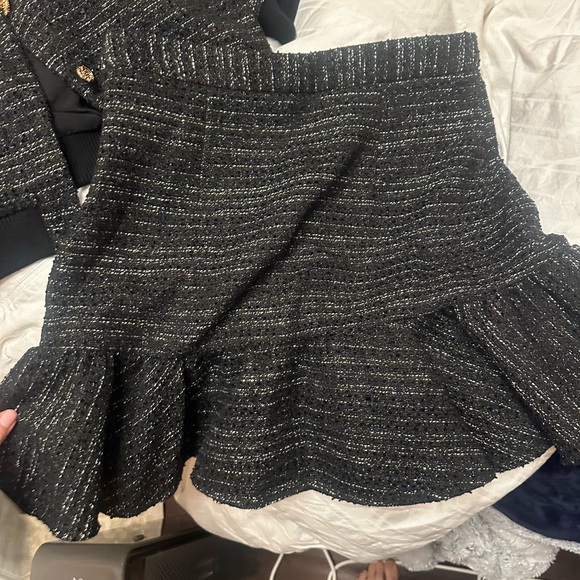 Cropped metallic tweed jacket and mini skirt - Picture 10 of 12